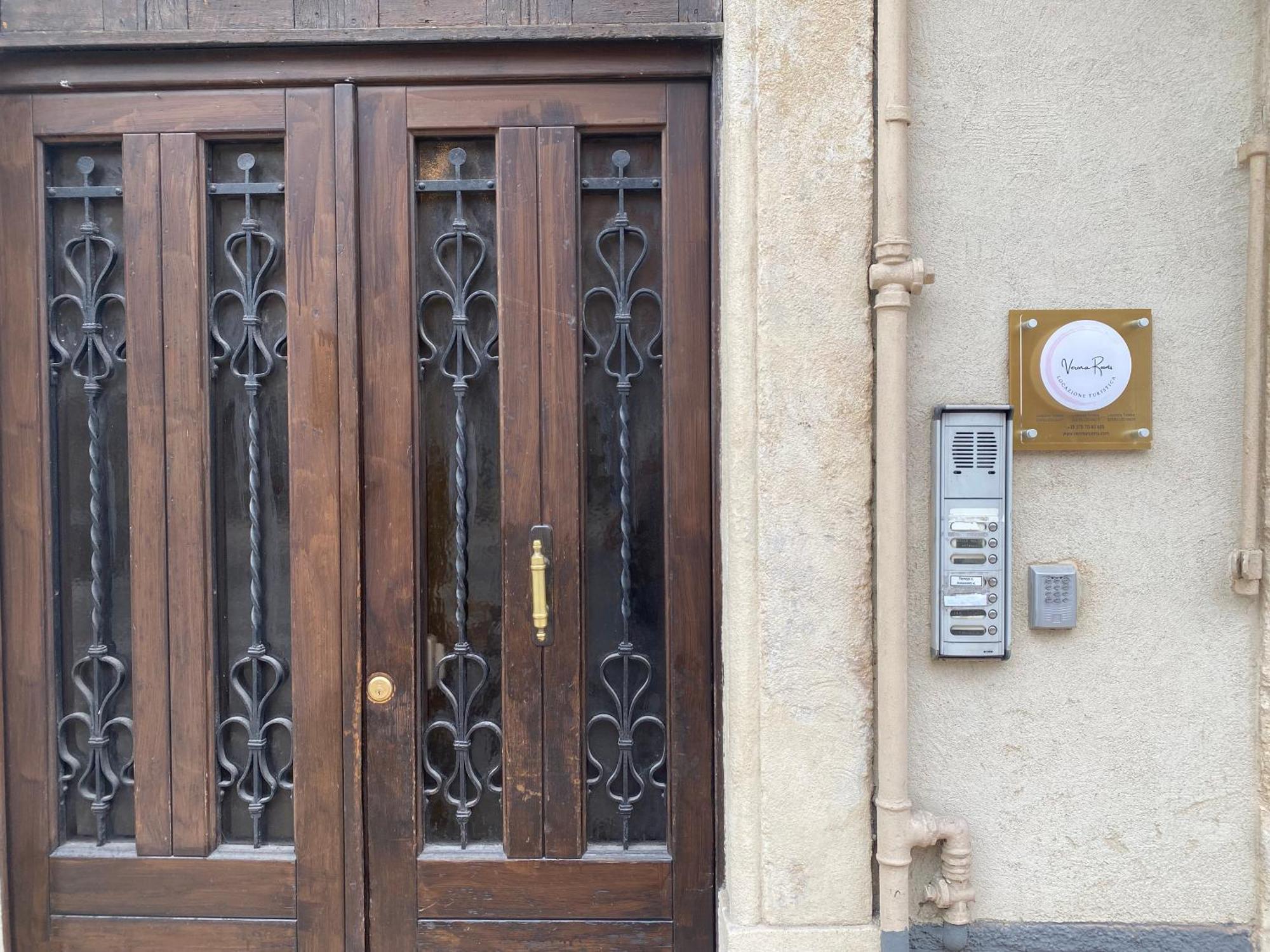 Verona Rooms エクステリア 写真