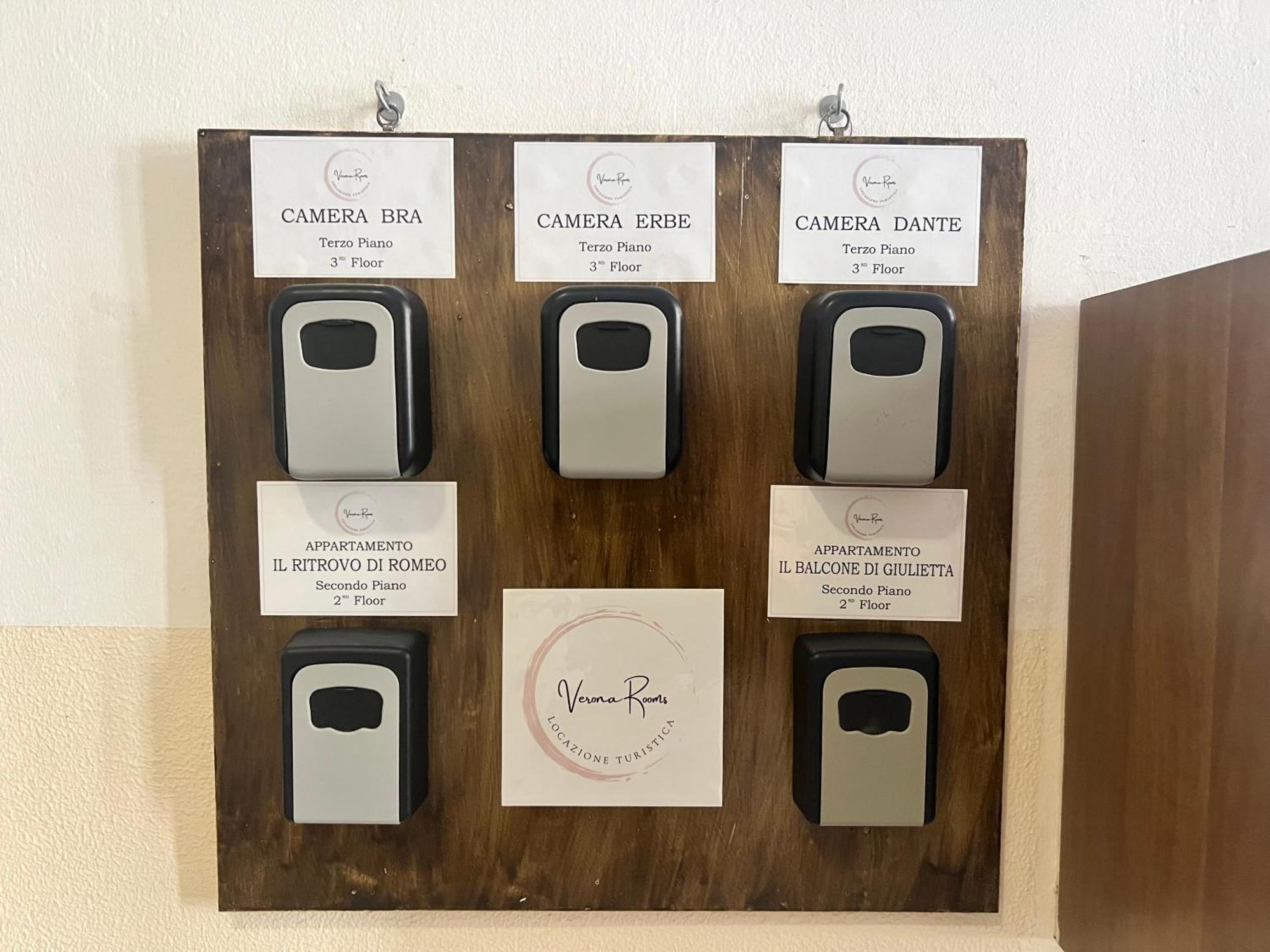 Verona Rooms エクステリア 写真
